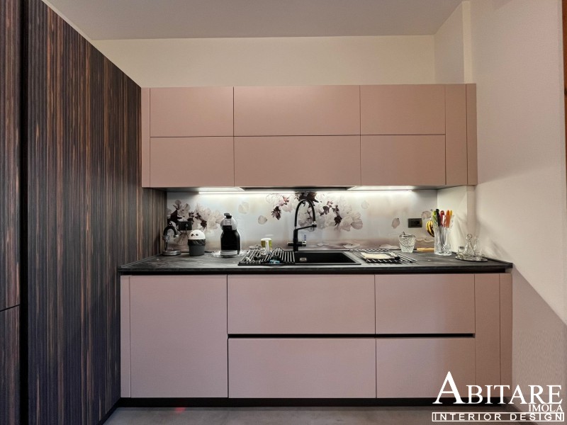 arredamento imola cucina rosa cipria legno scuro arredare casa interior design ozzano bologna